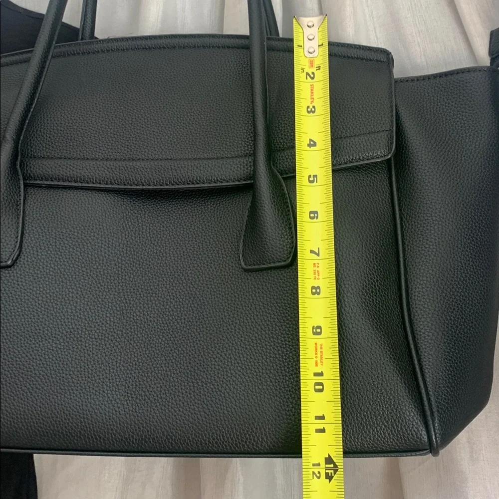 Black Structured Tote Bag - Classic Everyday Carry